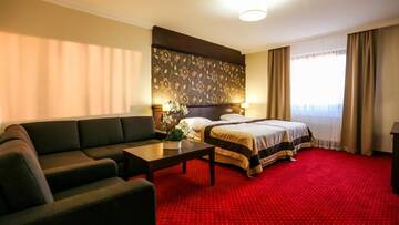 Фото номера Двухместный номер Делюкс с 1 кроватью и душем Отель Hotel &amp; Spa Biały Dom г. Paniówki 2